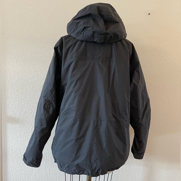 L.L. Bean Woman’s 3 in 1 Waterproof Jacket - Picture 10 of 16